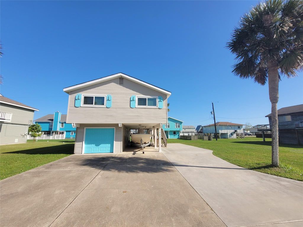16607 Henry Morgan RD, Jamaica Beach, TX 77554