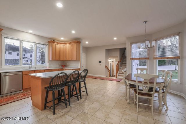 5 Popper Street, Manahawkin, NJ 08050