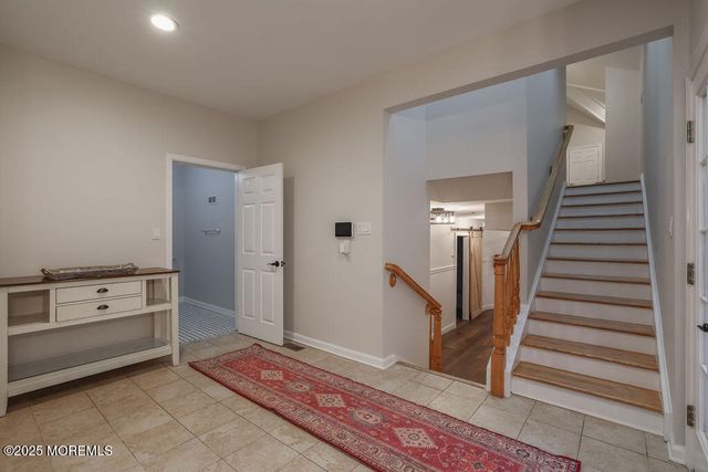 5 Popper Street, Manahawkin, NJ 08050