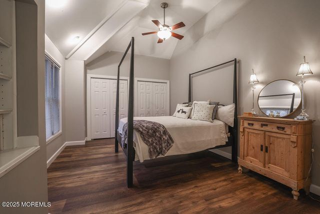 5 Popper Street, Manahawkin, NJ 08050