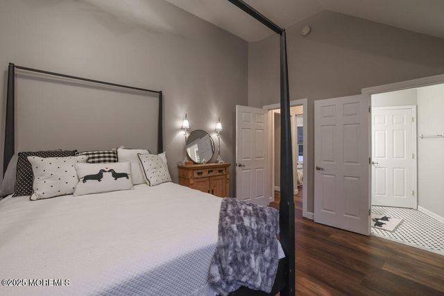 5 Popper Street, Manahawkin, NJ 08050