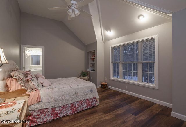 5 Popper Street, Manahawkin, NJ 08050