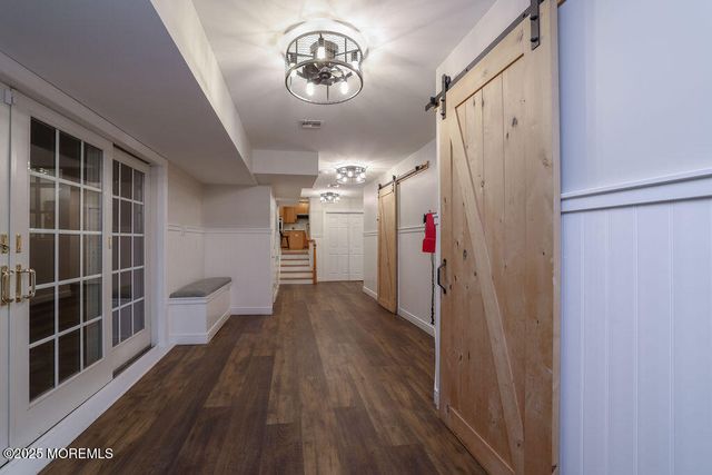 5 Popper Street, Manahawkin, NJ 08050