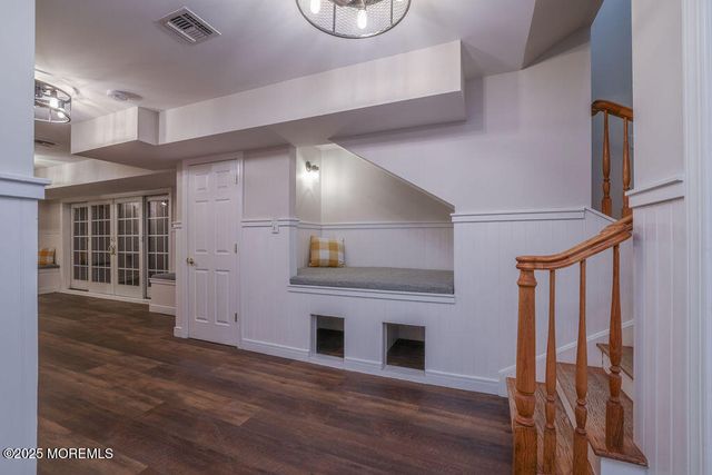 5 Popper Street, Manahawkin, NJ 08050