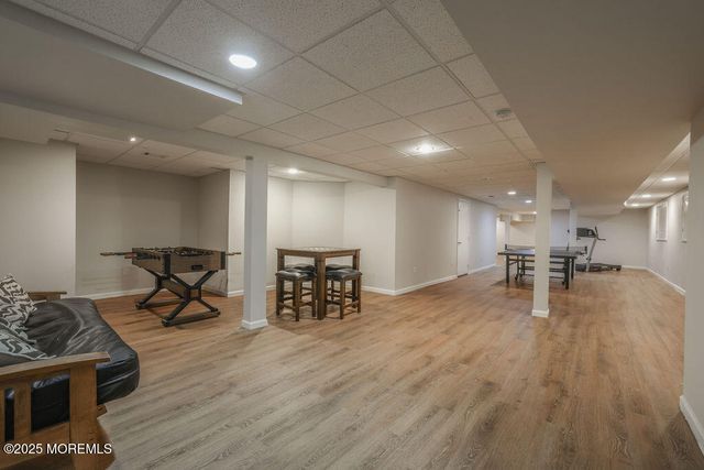 5 Popper Street, Manahawkin, NJ 08050