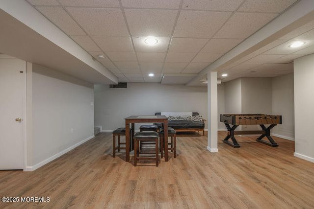 5 Popper Street, Manahawkin, NJ 08050