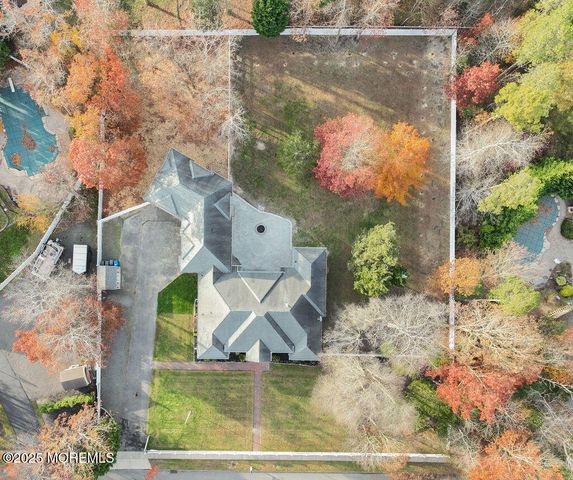 5 Popper Street, Manahawkin, NJ 08050