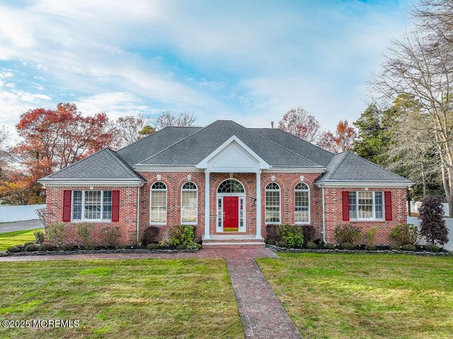 5 Popper Street, Manahawkin, NJ 08050