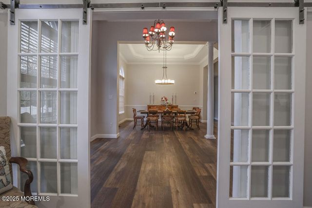 5 Popper Street, Manahawkin, NJ 08050