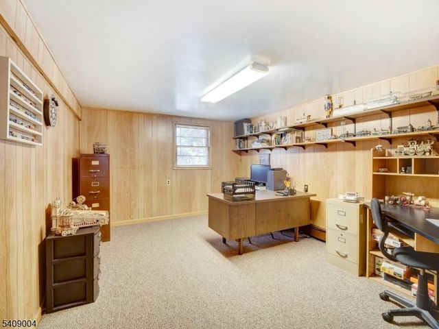 50 Cooper Ave, Roseland Boro, NJ 07068