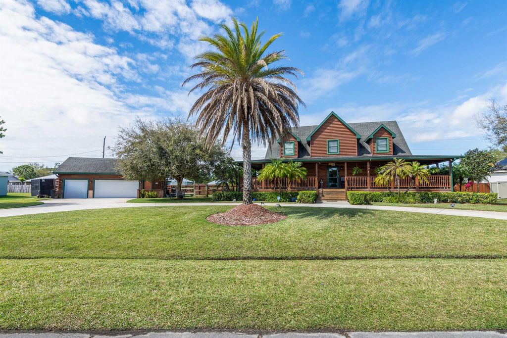 4550 SW Calloway Street, Port St Lucie, FL 34953