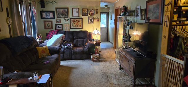 927 Newton Street, Waterloo, IA 50703