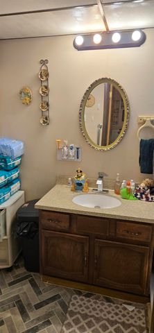 927 Newton Street, Waterloo, IA 50703
