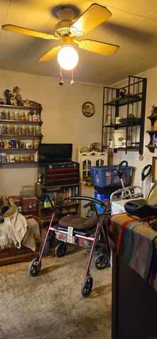 927 Newton Street, Waterloo, IA 50703