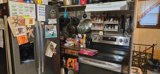 927 Newton Street, Waterloo, IA 50703