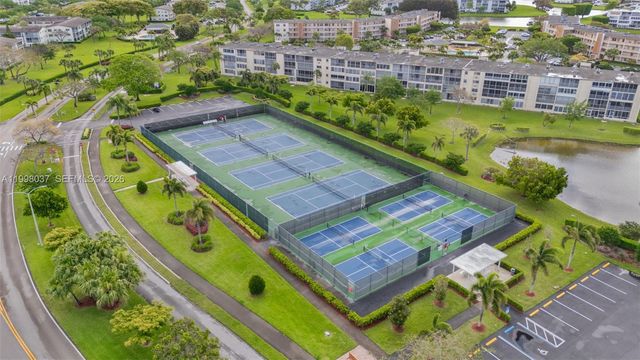 319 Preston H 319, Boca Raton, FL 33434