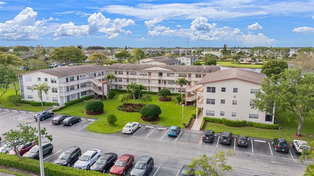 319 Preston H 319, Boca Raton, FL 33434