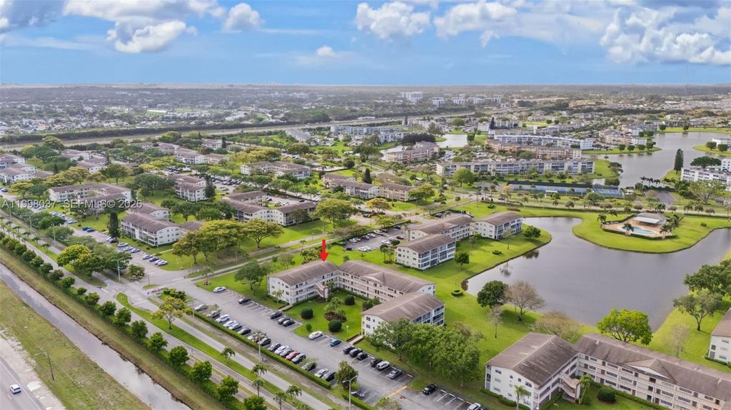 319 Preston H 319, Boca Raton, FL 33434