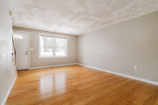 76 Juniper Lane 76, Tewksbury, MA 01876