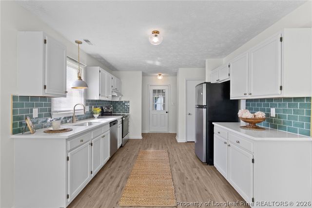 6870 Pin Oak Lane, Fayetteville, NC 28314