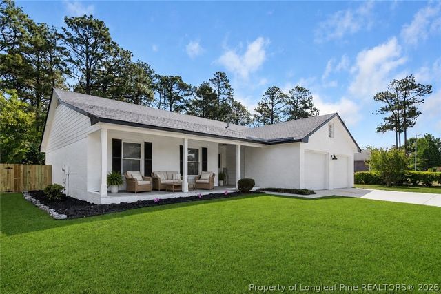6870 Pin Oak Lane, Fayetteville, NC 28314