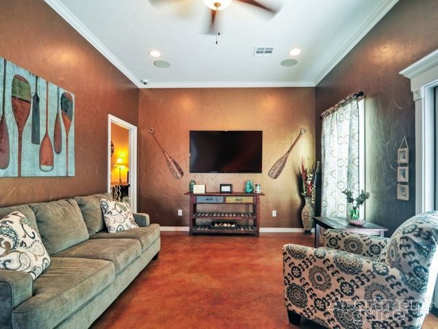 301 Southwest Parkway 317, College Station, TX 77840