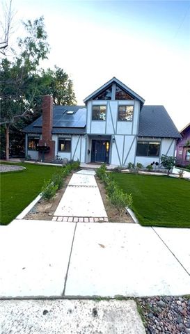 1204 Palm, Corona, CA 92879