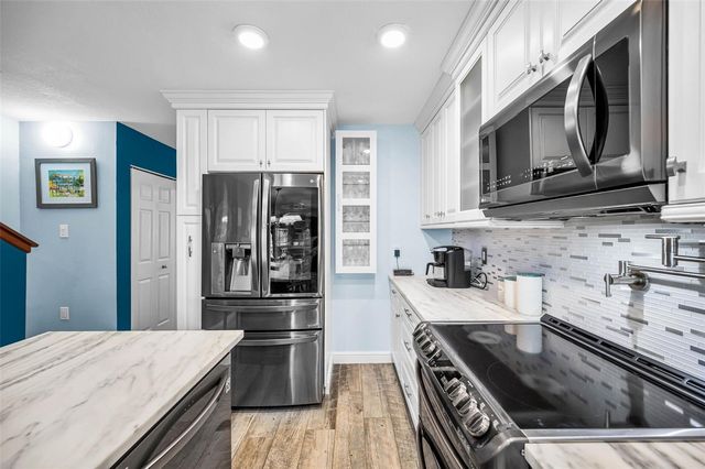 140 MARCDALE BOULEVARD, Indian Rocks Beach, FL 33785