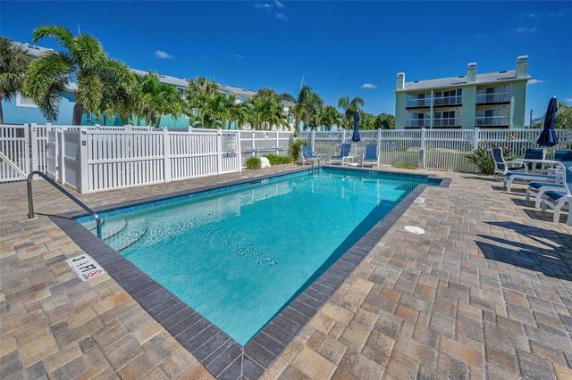 140 MARCDALE BOULEVARD, Indian Rocks Beach, FL 33785