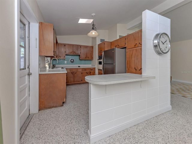 317 HILLVIEW ROAD, Venice, FL 34293