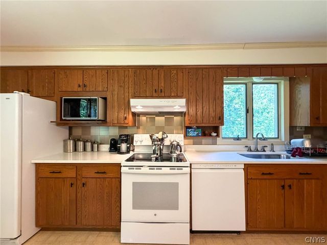 810 Steuben Road, Herkimer, NY 13350