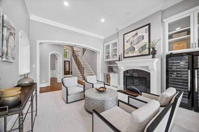 95 W Ambassador Bend, The Woodlands, TX 77382