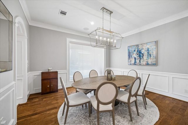 95 W Ambassador Bend, The Woodlands, TX 77382