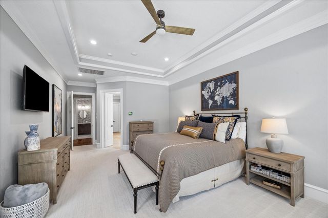 95 W Ambassador Bend, The Woodlands, TX 77382