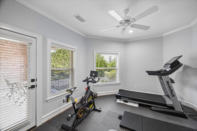 95 W Ambassador Bend, The Woodlands, TX 77382