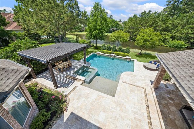 95 W Ambassador Bend, The Woodlands, TX 77382
