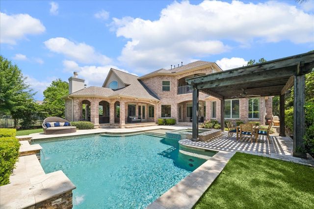 95 W Ambassador Bend, The Woodlands, TX 77382