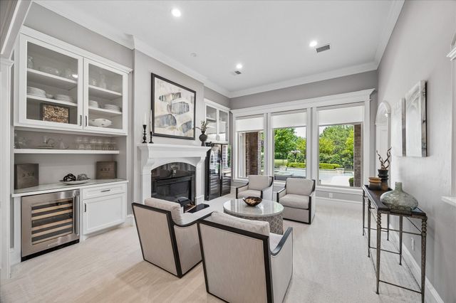 95 W Ambassador Bend, The Woodlands, TX 77382