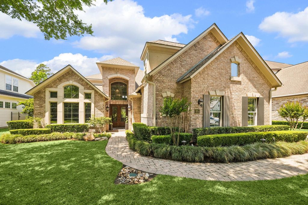 95 W Ambassador Bend, The Woodlands, TX 77382