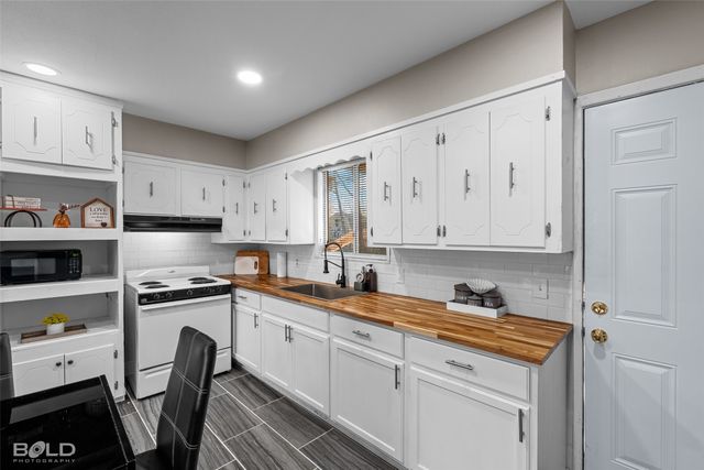 3224 Galaxy Drive, Bossier City, LA 71112