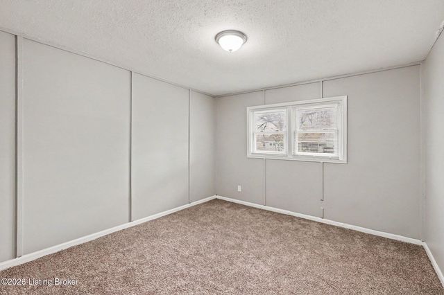 7309 Rainbow Dr, Louisville, KY 40272