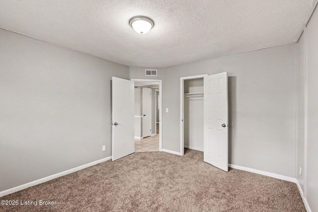 7309 Rainbow Dr, Louisville, KY 40272