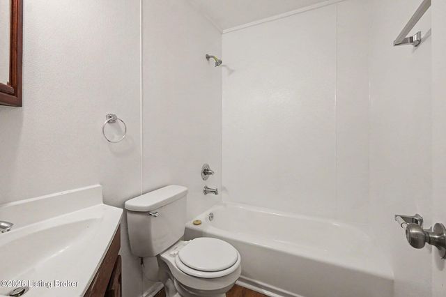 7309 Rainbow Dr, Louisville, KY 40272