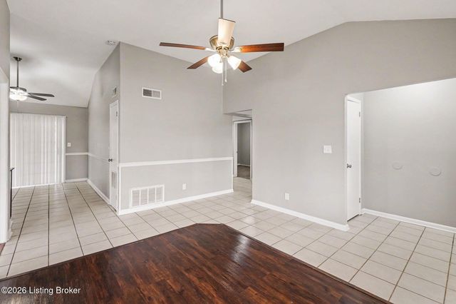 7309 Rainbow Dr, Louisville, KY 40272