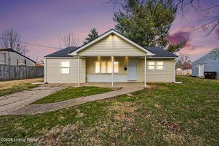 7309 Rainbow Dr, Louisville, KY 40272