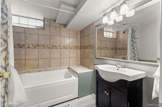 3238 Harding Street, Dearborn, MI 48124