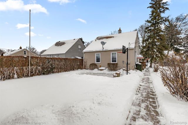 3238 Harding Street, Dearborn, MI 48124