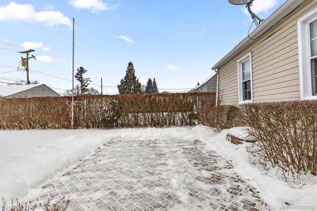 3238 Harding Street, Dearborn, MI 48124