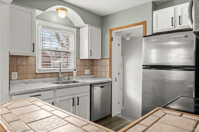 3238 Harding Street, Dearborn, MI 48124