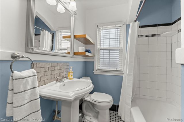 3238 Harding Street, Dearborn, MI 48124